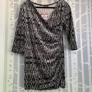 *NWT* Salaam Velvet Wrap Tunic size Medium